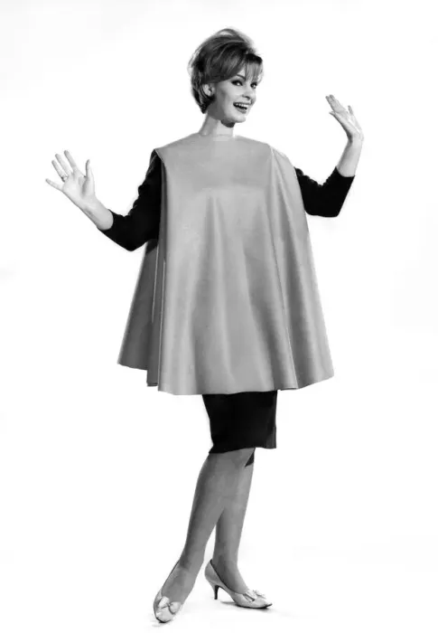 Framed Print : Model Dawn Chapman. January 1962 P008899 Framed Print : Model Dawn Chapman. January 1962 P008899