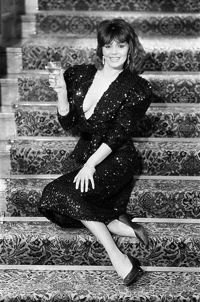 Model Jackie Jones, whose resemblance to Victoria Principal
