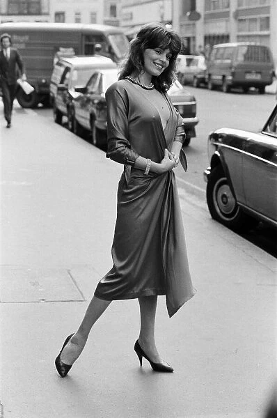 Model Jackie Jones, whose resemblance to Victoria Principal