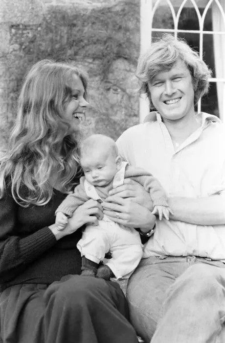 Framed Print : Former model Jean Shrimpton, 36, pictured with husband Michael Cox and baby son Thaddeus