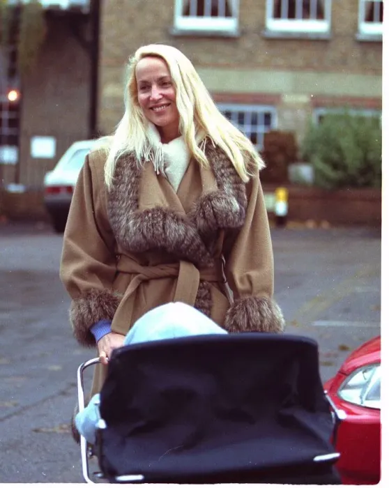Framed Print : Model Jerry Hall leaves home today with baby son Gabriel in the pram Framed Print : Model Jerry Hall leaves home today with baby son Gabriel in the pram