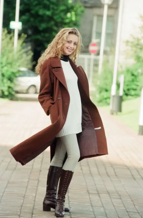 Framed Print : Model, Lindsay, Clothing, Fashion, Liverpool, 7th September 1994 Framed Print : Model, Lindsay, Clothing, Fashion, Liverpool, 7th September 1994