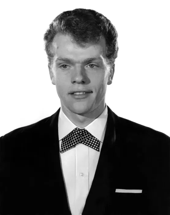 Framed Print : Model Peter Hamilton-Davies weaing shirt, bow tie and suit jacket Framed Print : Model Peter Hamilton-Davies weaing shirt, bow tie and suit jacket