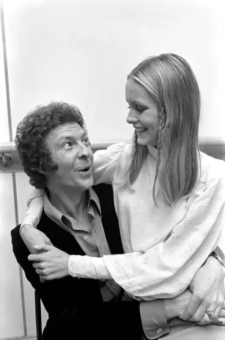 Framed Print : Model Twiggy pictured with opera singer Joseph Ward, whom Twiggy thinks is going to be Framed Print : Model Twiggy pictured with opera singer Joseph Ward, whom Twiggy thinks is going to be