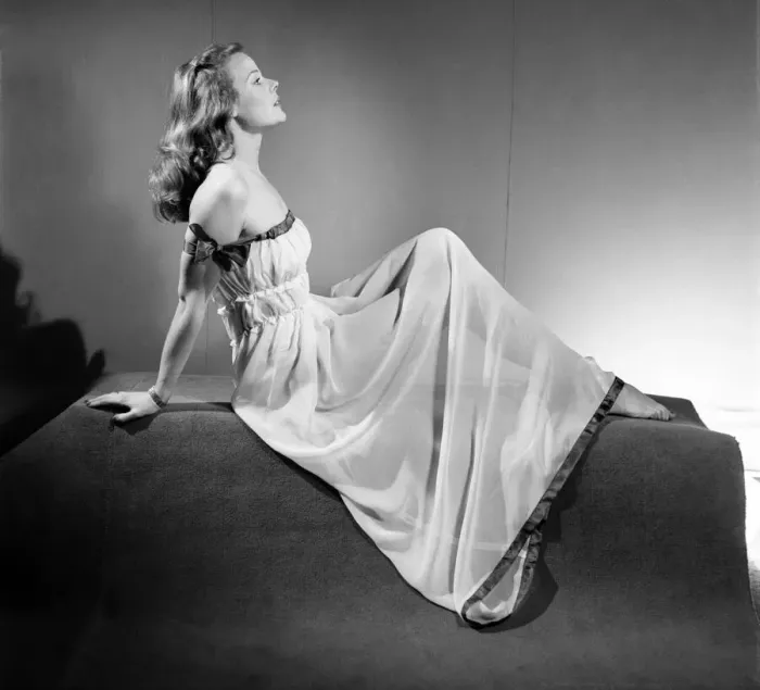 Framed Print : Model Wearing a Grecian Glamour nightie. August 1952 C3979 Framed Print : Model Wearing a Grecian Glamour nightie. August 1952 C3979