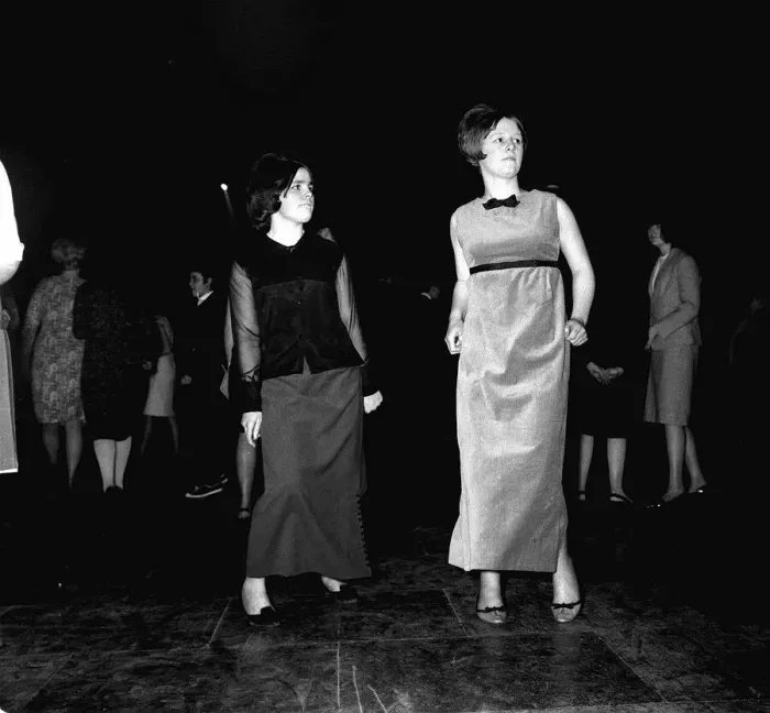 Framed Print : Mods Dancing at the Mod Ball'in Wembleys Empire Pool 1964