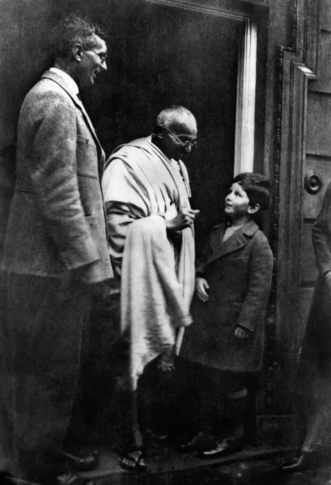 Framed Print : Mohandas Mahatma'Gandhi, leader of the Indian independence movement in Framed Print : Mohandas Mahatma'Gandhi, leader of the Indian independence movement in