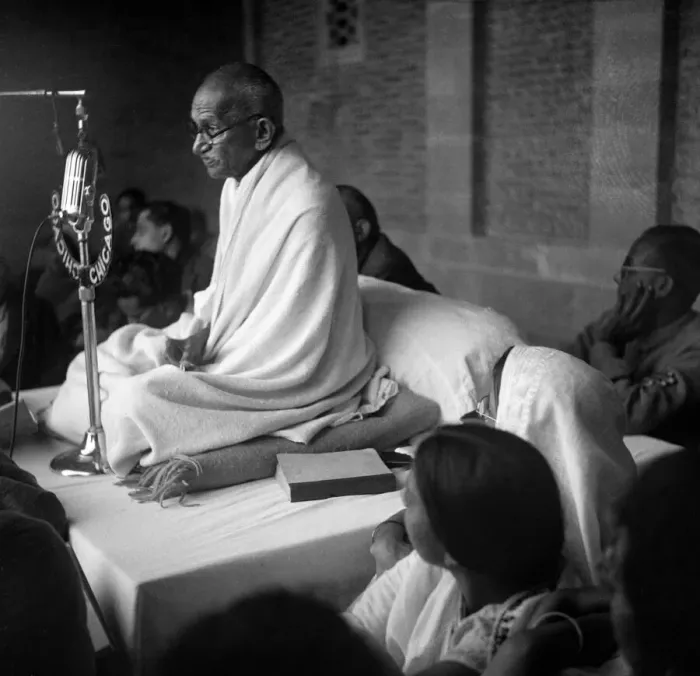 Framed Print : Mohandas Mahatma'Gandhi, leader of the Indian independence movement in Framed Print : Mohandas Mahatma'Gandhi, leader of the Indian independence movement in