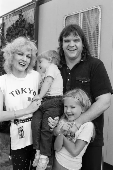 Framed Print : Monsters of Rock festival at Castle Donington. Pictured Meatloaf and his wife Leslie Aday Framed Print : Monsters of Rock festival at Castle Donington. Pictured Meatloaf and his wife Leslie Aday