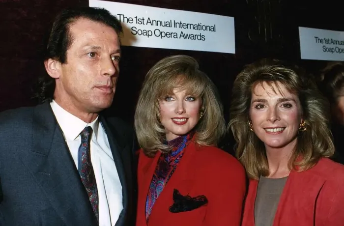 Framed Print : Morgan Fairchild centre with Leslie Grantham left and Jan Harvey right at the first