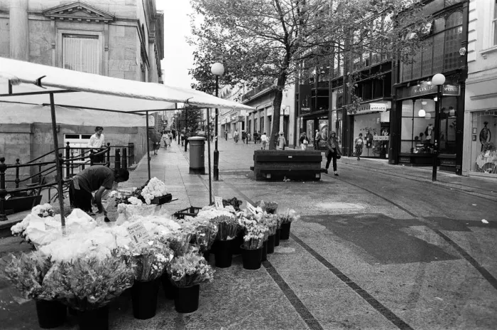 Framed Print : Morning views of Bold Street, Liverpool. 30th June 1992 Framed Print : Morning views of Bold Street, Liverpool. 30th June 1992