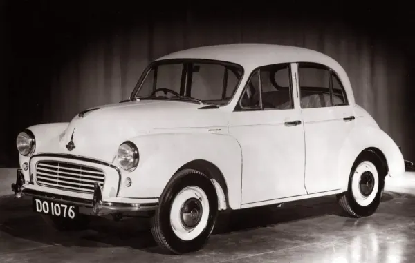 1956 Morris Minor 1000 Saloon Print. Art Prints, Posters &amp; Puzzles