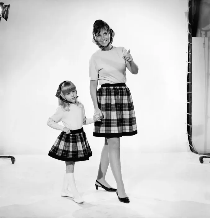 Framed Print : Mother and daughter: Clothing: Fashion: Skirts: Anne Cave Framed Print : Mother and daughter: Clothing: Fashion: Skirts: Anne Cave