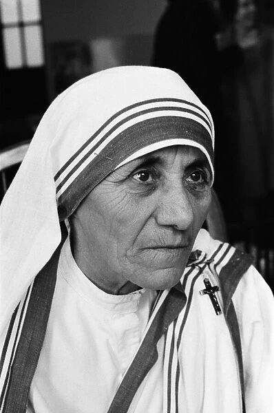 Mother Teresa pictured in London to plea for aid for the children of India who need