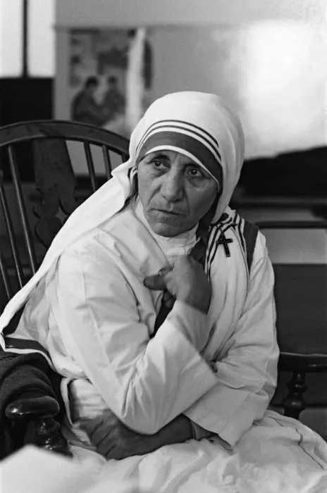 Framed Print : Mother Teresa pictured in London to plea for aid for the children of India who need Framed Print : Mother Teresa pictured in London to plea for aid for the children of India who need