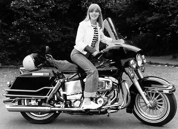 Motorcyclist Jane Donovan tries the massive 1350cc Harley-Davidson Electra Glide