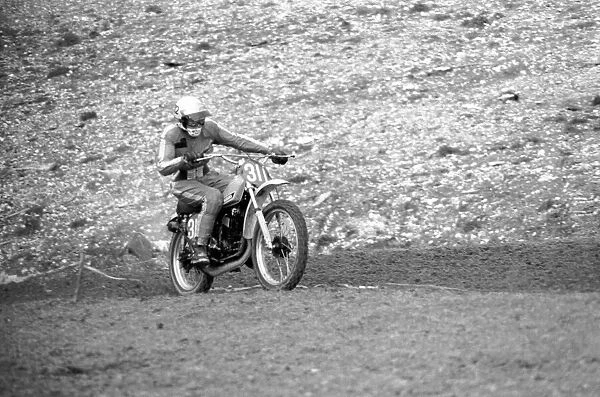 Motorsport  /  Children  /  Motorbike: Schoolboys Scramble. March 1975 75-01212-006