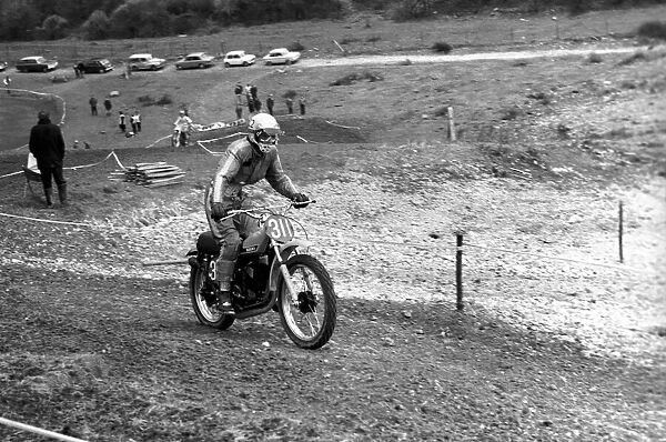 Motorsport  /  Children  /  Motorbike: Schoolboys Scramble. March 1975 75-01212-014