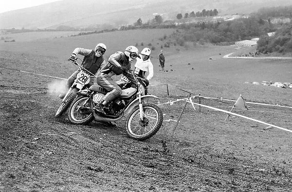 Motorsport  /  Children  /  Motorbike: Schoolboys Scramble. March 1975 75-01212-016