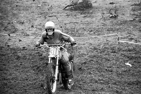 Motorsport  /  Children  /  Motorbike: Schoolboys Scramble. March 1975 75-01212-018