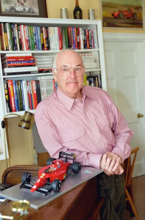 Framed Print : Motorsport commentator Murray Walker. 25th March 1997 Framed Print : Motorsport commentator Murray Walker. 25th March 1997