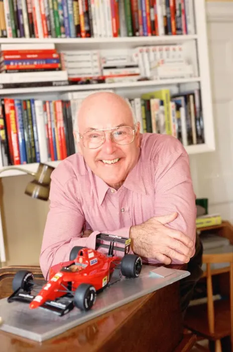 Framed Print : Motorsport commentator Murray Walker. 25th March 1997 Framed Print : Motorsport commentator Murray Walker. 25th March 1997