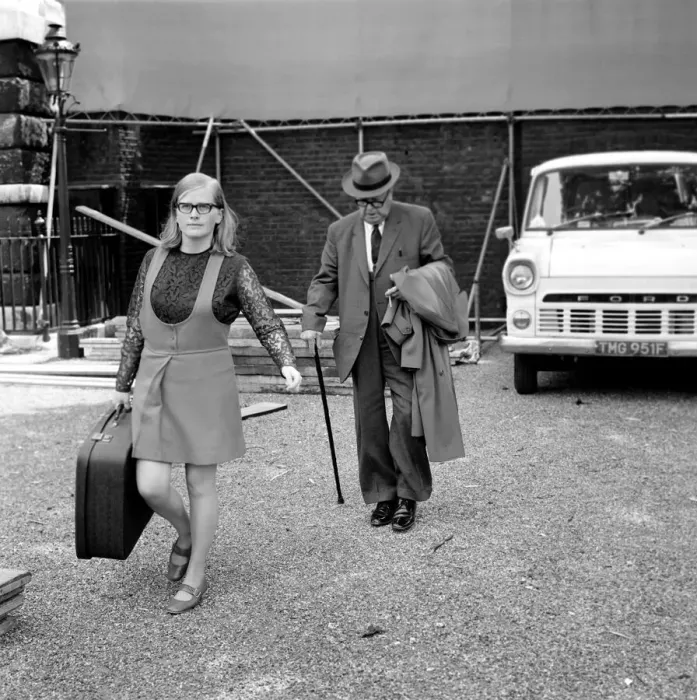 Framed Print : Moving day in Downing Street: Mr. Wilson senior father of Harold Wilson leaves No 10 by