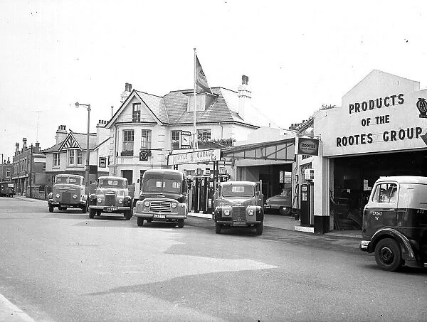 Moyle Garage and Rootes Groups showroom in Torquay Road, Preston in 1960