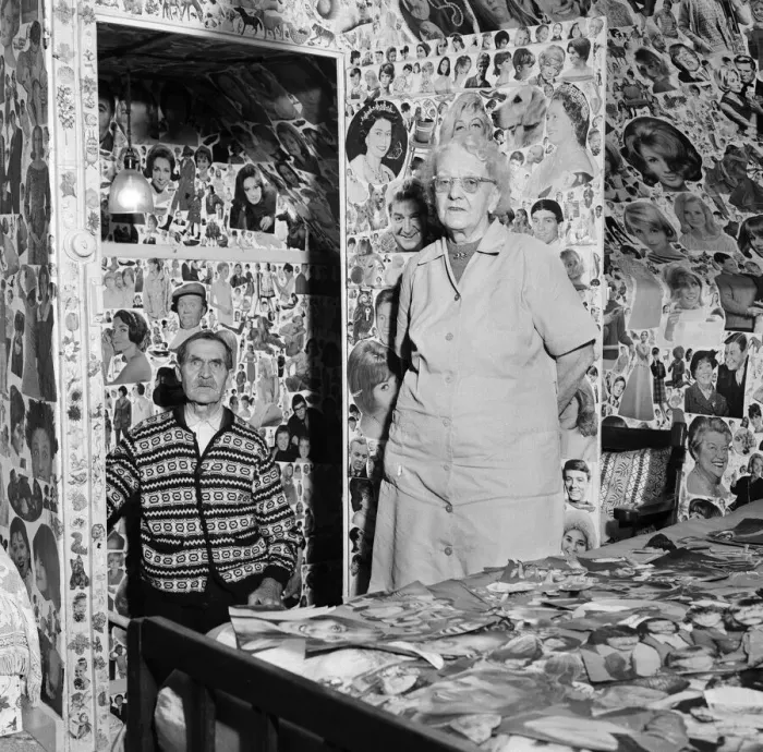 Framed Print : Mr Arthur Piper, 73, and his 80-year-old wife Sarah in the decorated bedroom of their Framed Print : Mr Arthur Piper, 73, and his 80-year-old wife Sarah in the decorated bedroom of their