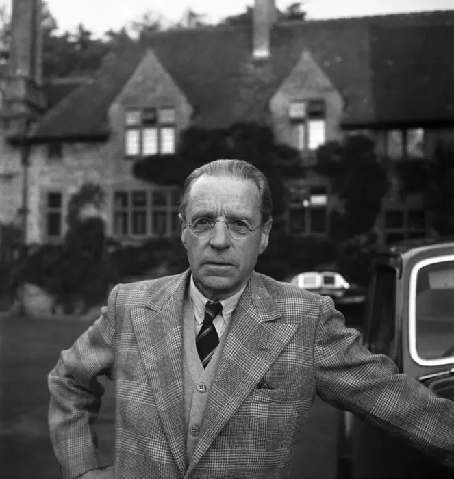 Framed Print : Mr Harry Ferguson of Ferguson tractors Seen here at his Stow on the Wold home Framed Print : Mr Harry Ferguson of Ferguson tractors Seen here at his Stow on the Wold home