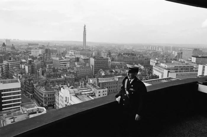 Framed Print : Mr Herron, who is the caretaker of the Rotunda building, Birmingham, West Midlands Framed Print : Mr Herron, who is the caretaker of the Rotunda building, Birmingham, West Midlands