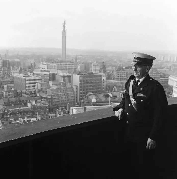 Framed Print : Mr Herron, who is the caretaker of the Rotunda building, Birmingham, West Midlands Framed Print : Mr Herron, who is the caretaker of the Rotunda building, Birmingham, West Midlands