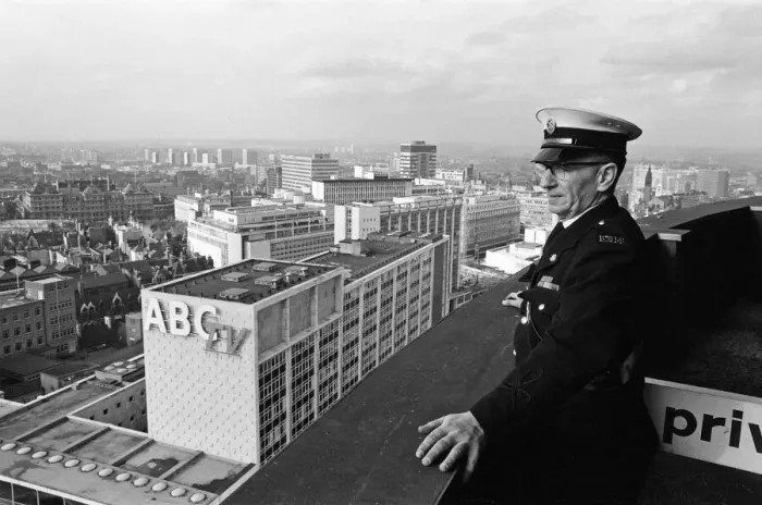 Framed Print : Mr Herron, who is the caretaker of the Rotunda building, Birmingham, West Midlands