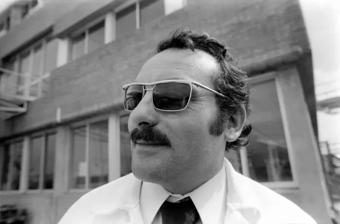 Framed Print : Mr. Irene Quaranta aged 39 with reflection of Concorde aircraft in his spectacles Framed Print : Mr. Irene Quaranta aged 39 with reflection of Concorde aircraft in his spectacles