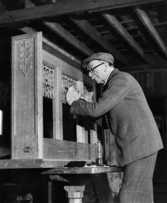 Framed Print : Mr. Robert Thompson. Wood carver of Kilburn, Yorks. June 1945 P013244