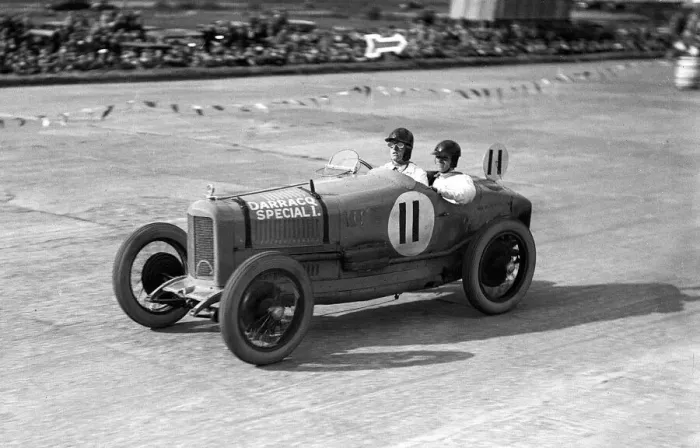 Framed Print : Mr Segrave in his Darracq Special 1 competing at the Brooklands circuit