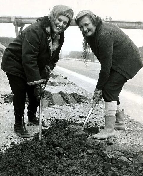 Mrs Dolly Golvy and Mrs Hilda Black at work on the M4 December 1971