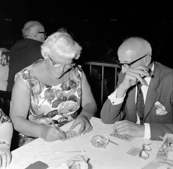 Framed Print : Mrs Fielder enjoys a night out playing bingo at Maida Vale. 9th August 1961