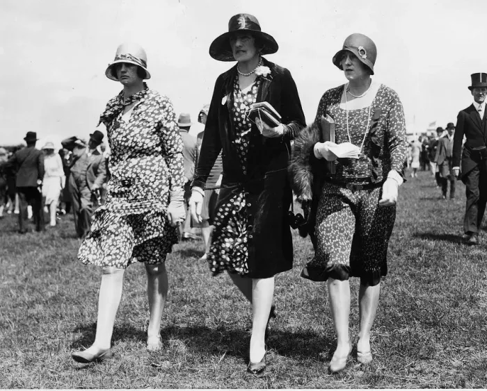 Framed Print : Mrs Lambton (centre) wife of the racehorse trainer 1920 Framed Print : Mrs Lambton (centre) wife of the racehorse trainer 1920