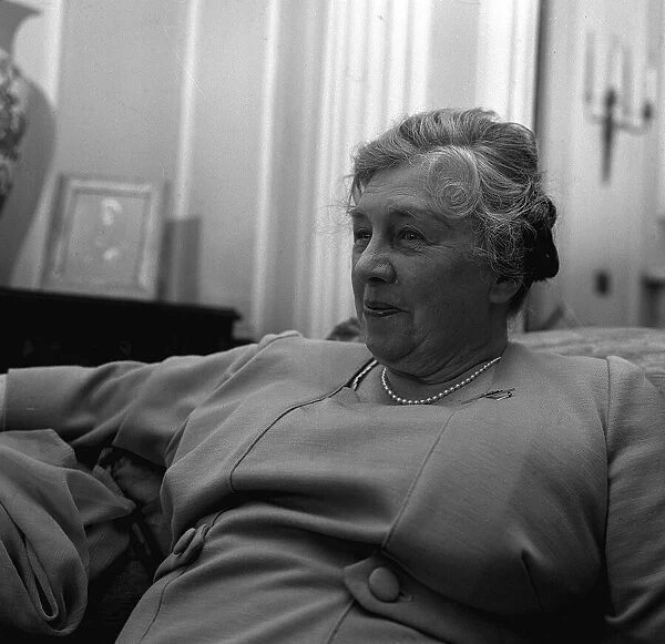 Mrs Mirabel Topham, May 1964 Pictures taken at her house in Hannover Terrace