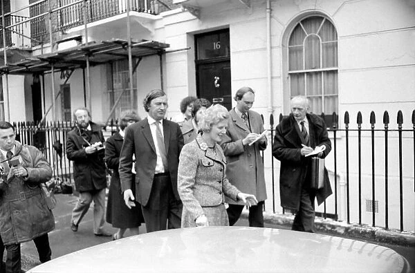 Mrs. Thatcher visits Mr. Heath. February 1975 75-00831-001