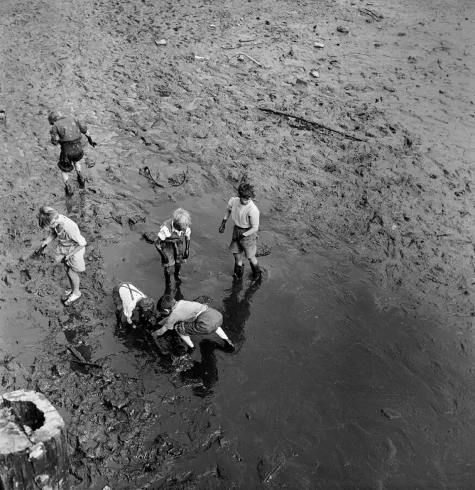 Framed Print : The mud-larkers: These boys at Portsmouth Harbour do a mud-lark turn to get pennies Framed Print : The mud-larkers: These boys at Portsmouth Harbour do a mud-lark turn to get pennies