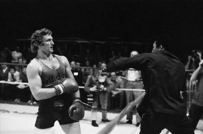 Framed Print : Muhammad Ali clowning around with Britains Joe Bugner at his training camp