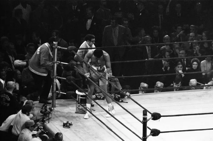 Framed Print : Muhammad Ali and Joe Frazier battle it out for the World Heavyweight Championship in