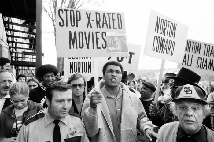 Framed Print : Muhammad Ali and Ken Norton at a medical exam ahead of their third fight Framed Print : Muhammad Ali and Ken Norton at a medical exam ahead of their third fight