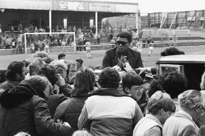 Framed Print : Muhammad Ali at Nuneaton. The boxing legend brought his own kind of magic to thrill Framed Print : Muhammad Ali at Nuneaton. The boxing legend brought his own kind of magic to thrill