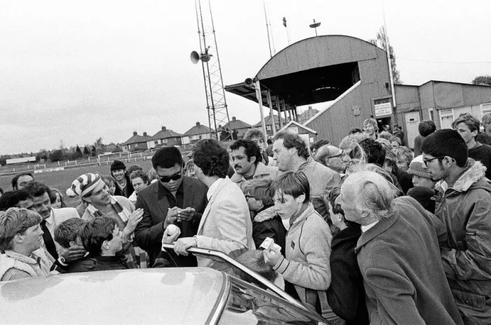 Framed Print : Muhammad Ali at Nuneaton. The boxing legend brought his own kind of magic to thrill Framed Print : Muhammad Ali at Nuneaton. The boxing legend brought his own kind of magic to thrill