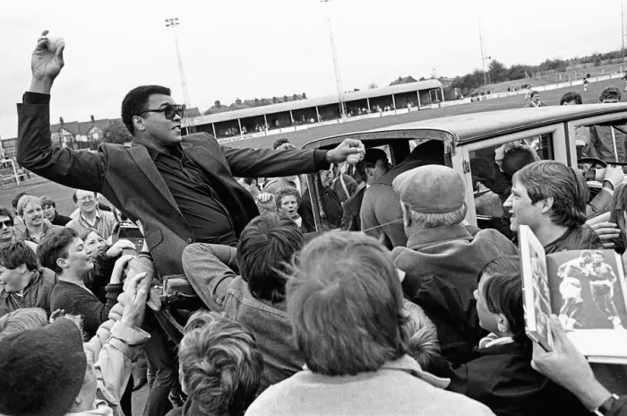 Framed Print : Muhammad Ali at Nuneaton. The boxing legend brought his own kind of magic to thrill Framed Print : Muhammad Ali at Nuneaton. The boxing legend brought his own kind of magic to thrill