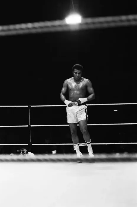 Framed Print : Muhammad Ali in the ring training ahead of his upcoming fight with Richard Dunn Framed Print : Muhammad Ali in the ring training ahead of his upcoming fight with Richard Dunn