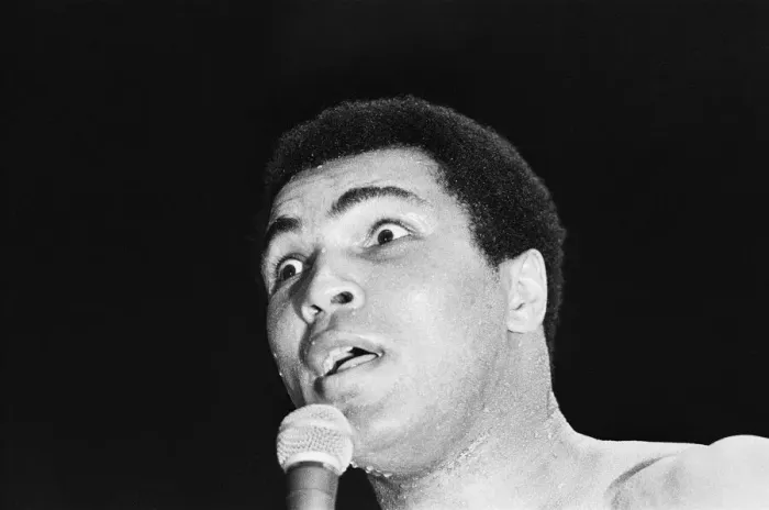 Framed Print : Muhammad Ali speaking at his training camp in Deer Lake Pennsylvania Framed Print : Muhammad Ali speaking at his training camp in Deer Lake Pennsylvania